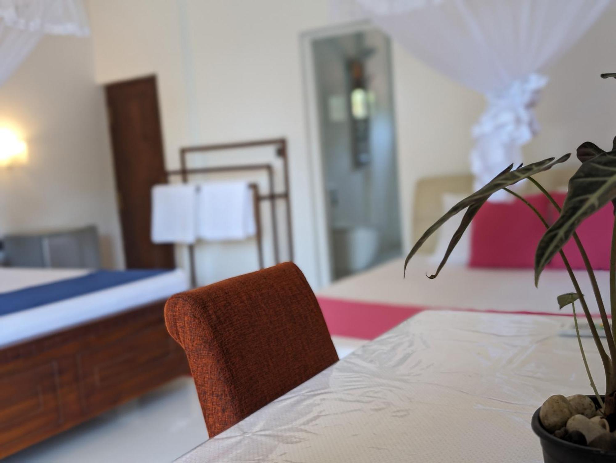 Sea Bay Inn แทนกาลเล ภายนอก รูปภาพ