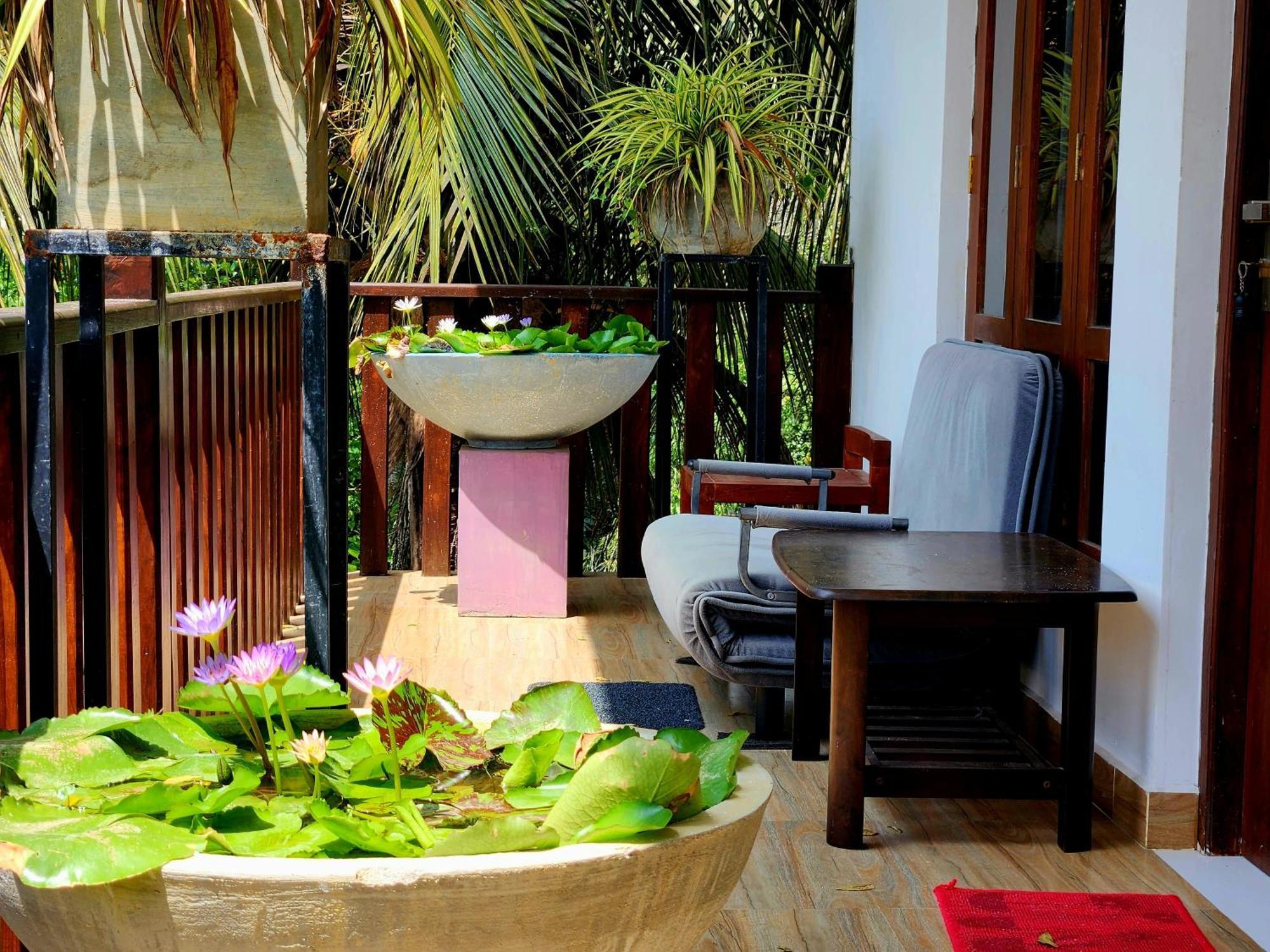 Sea Bay Inn แทนกาลเล ภายนอก รูปภาพ