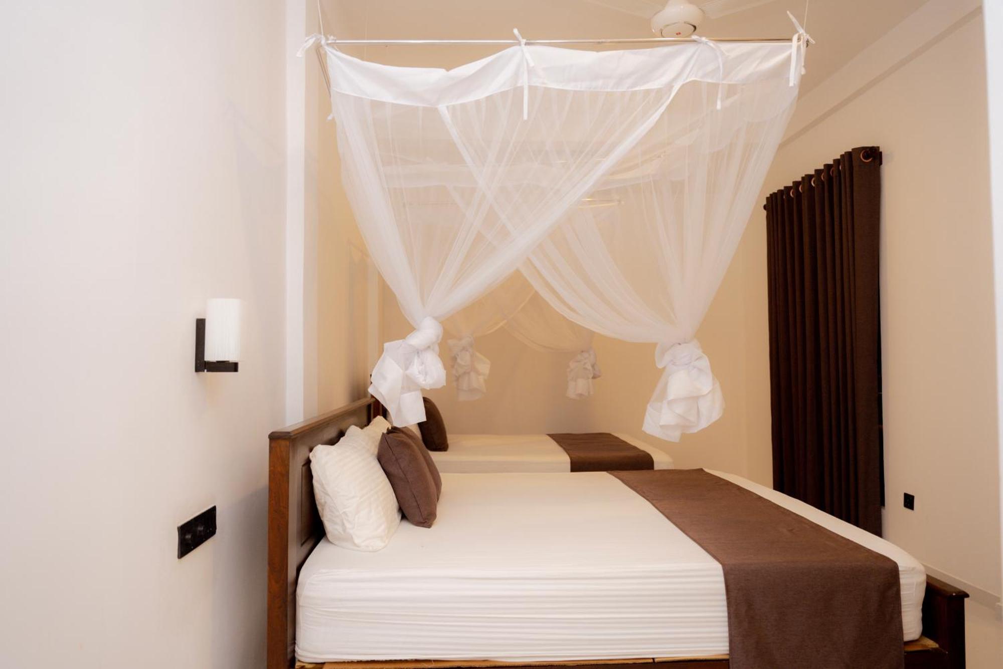 Sea Bay Inn แทนกาลเล ภายนอก รูปภาพ